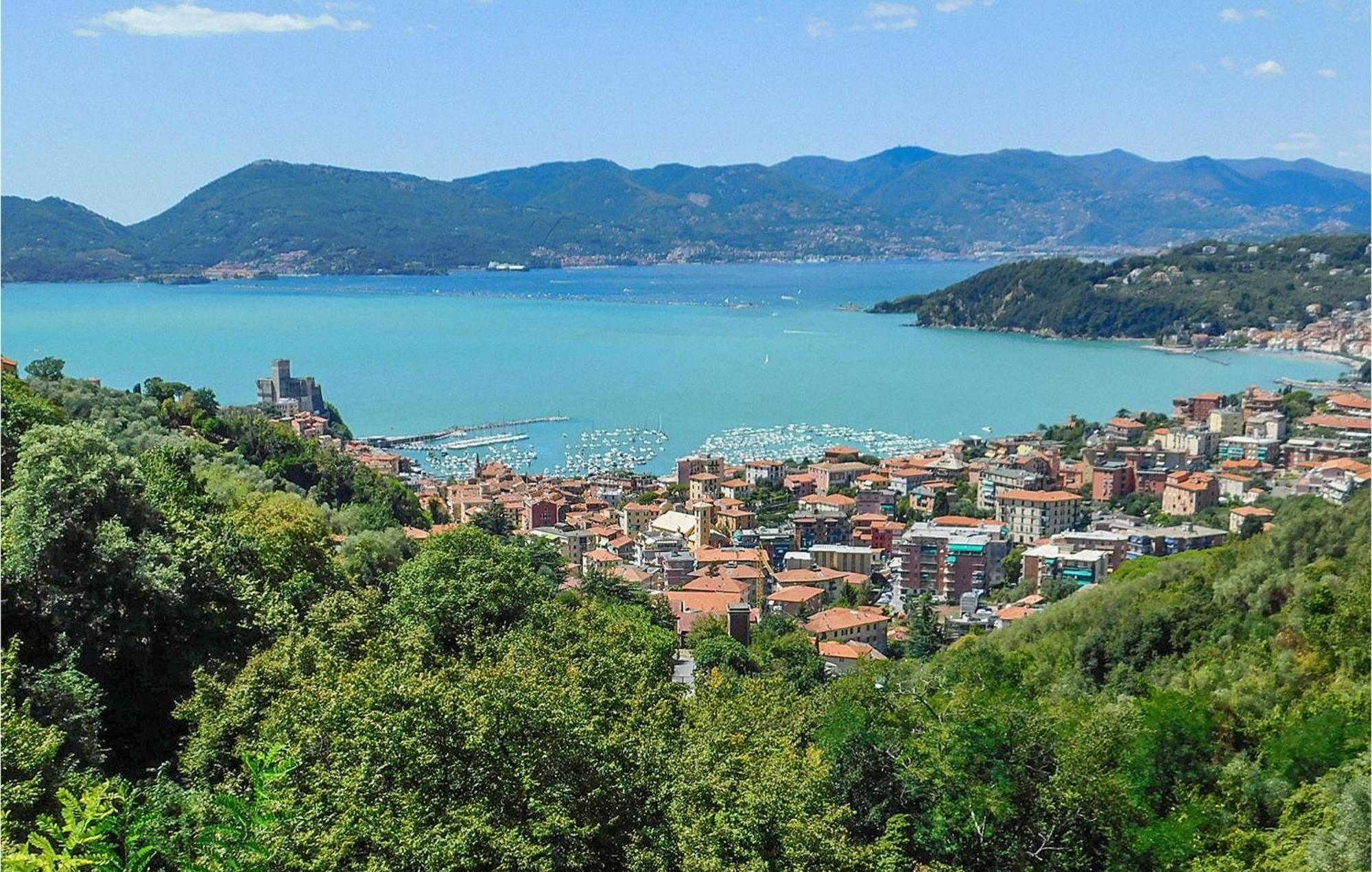 Gorgeous Apartment In Levanto With Kitchen Eksteriør bilde